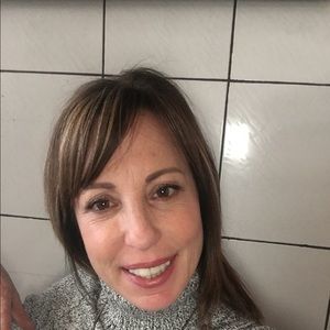 Meet your Posher, Denise